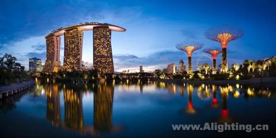 有机照明的娱乐天地:新加坡滨海湾花园照明设计详解9.jpg